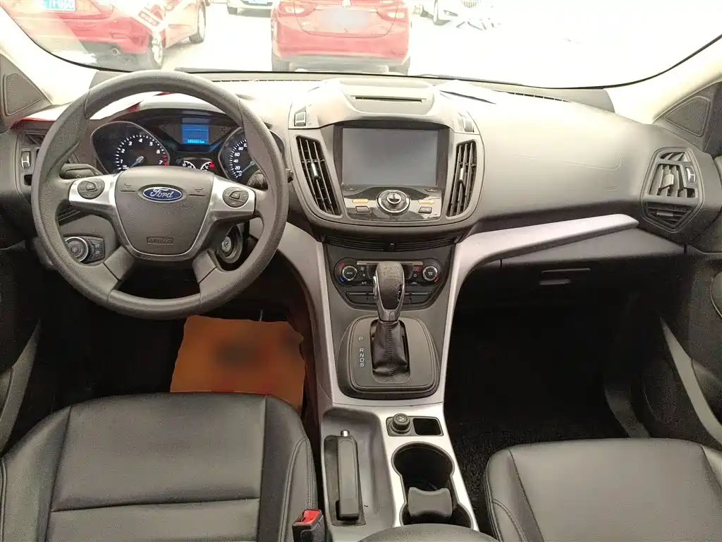 Ford Kuga 2015 — фото 10