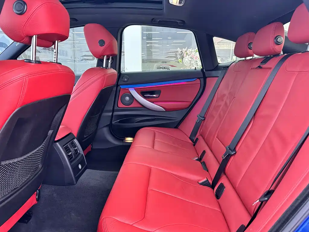 BMW 3 Series GT 2018 — фото 13
