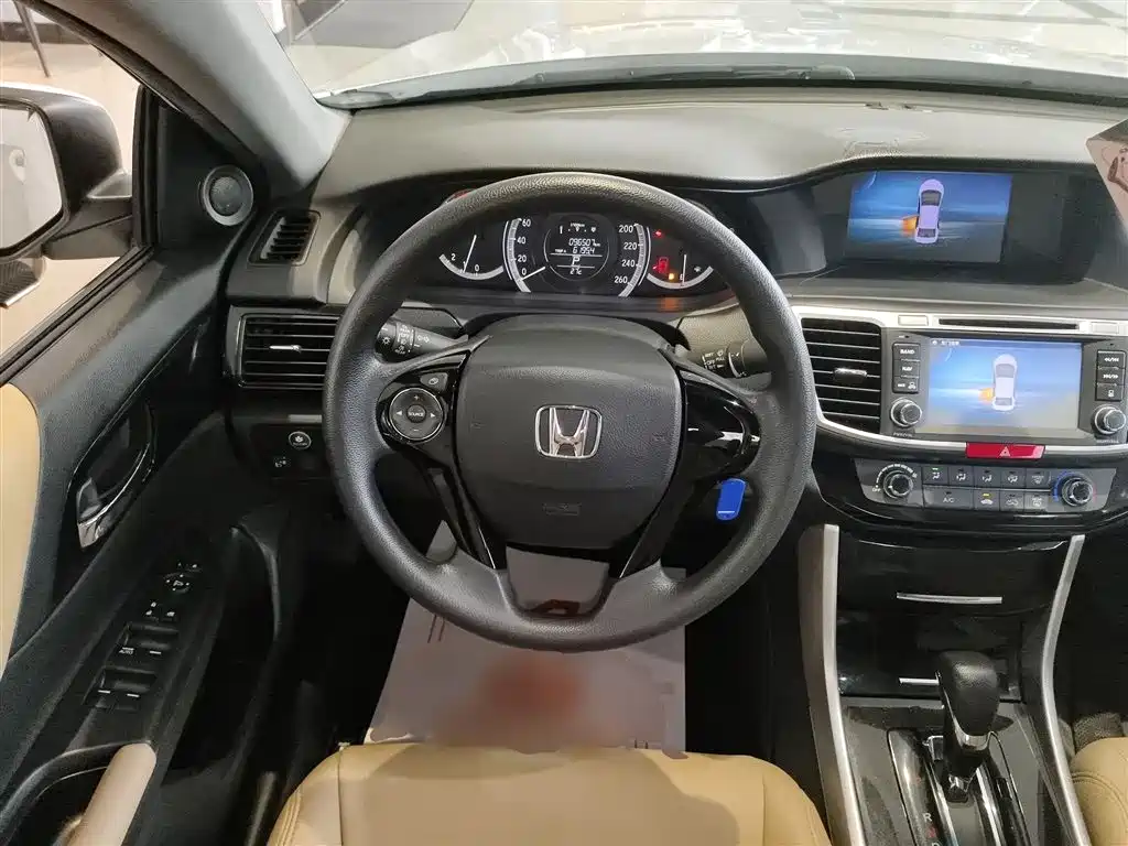 Honda Accord 2016 — фото 7