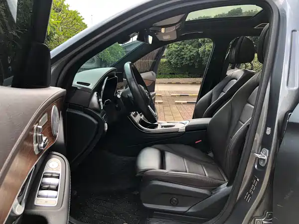 Mercedes-Benz GLC 2021