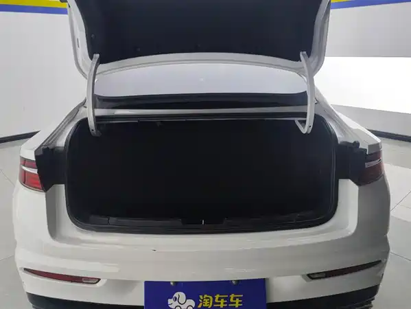 Geely Xingrui 2023