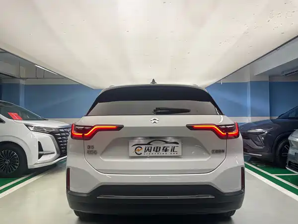 NIO ES6 2021