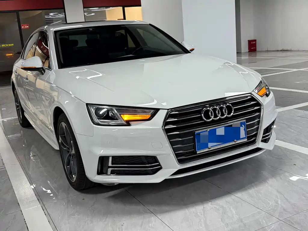 Audi A4L 2019