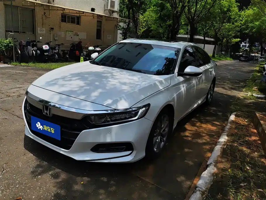 Honda Accord 2020 — фото 1
