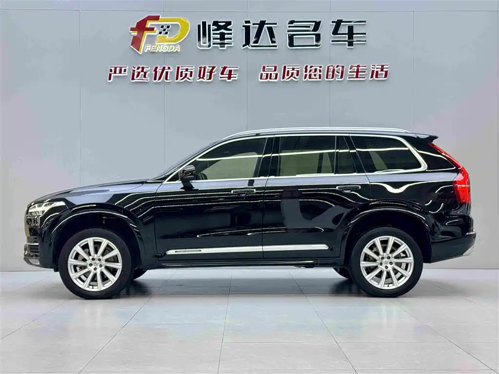 Volvo XC90 2018 — фото 4