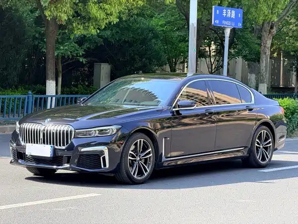 BMW 7 Series 2021