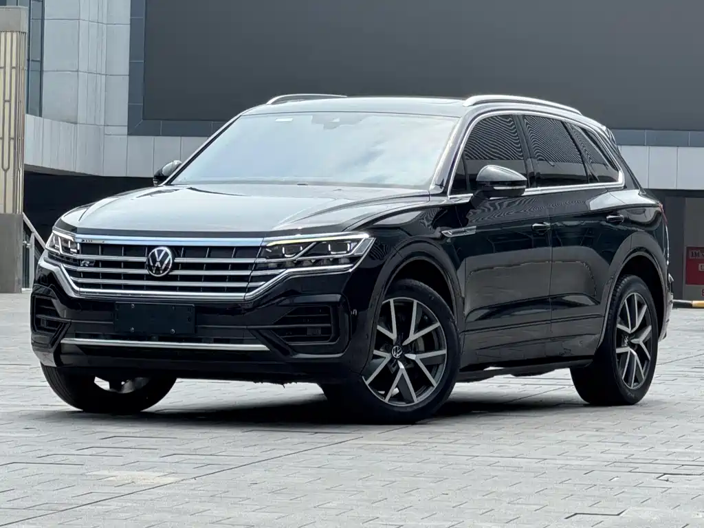 Volkswagen Touareg 2021 — фото 1