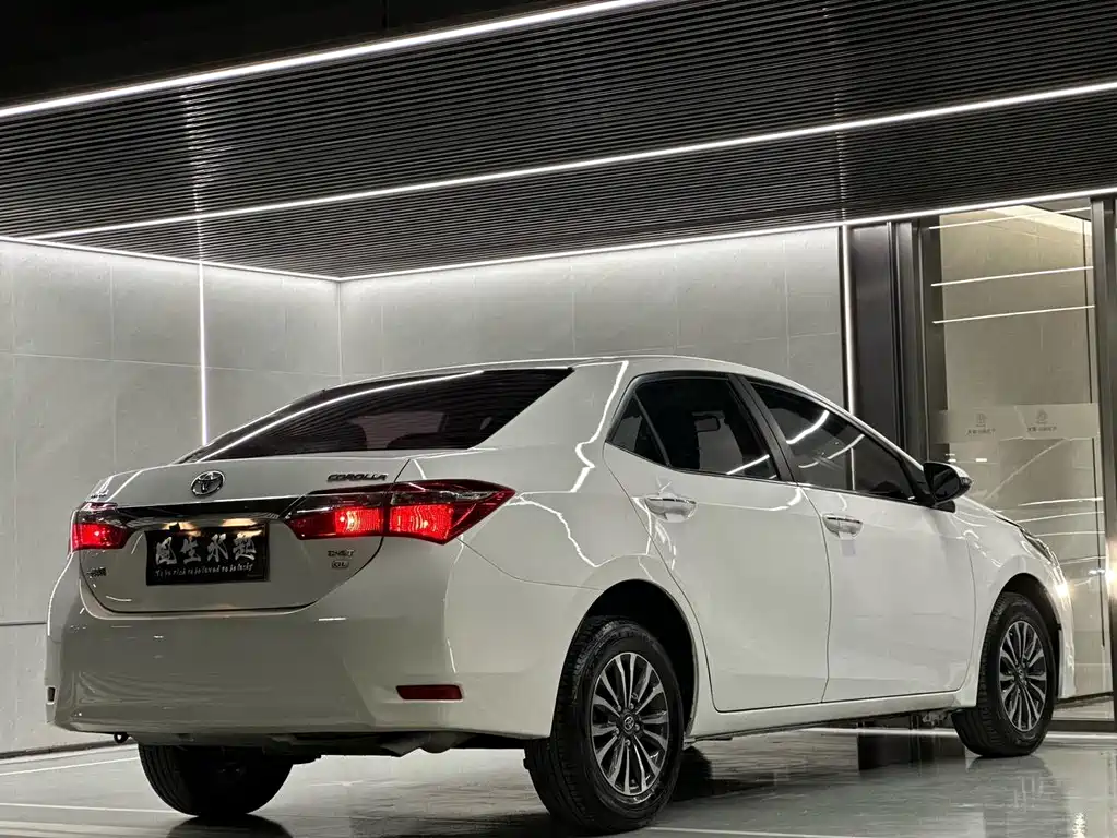 Toyota Corolla 2019 — фото 20