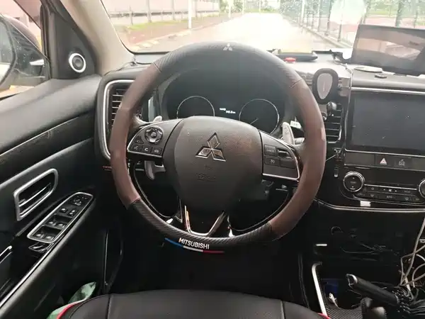 Mitsubishi Outlander 2019