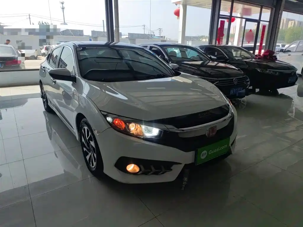 Honda Civic 2018 — фото 22