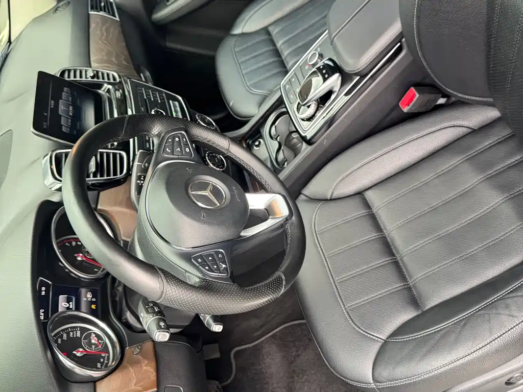 Mercedes-Benz GLE 2016 — фото 10