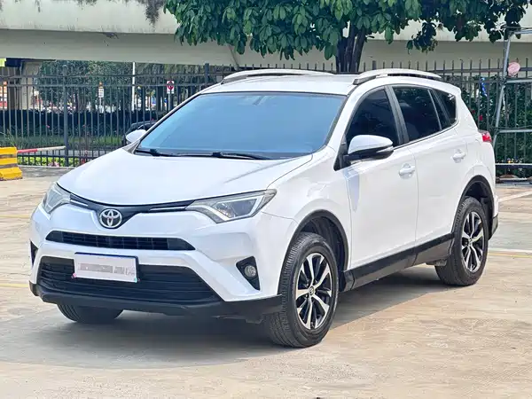 Toyota RAV4 2017