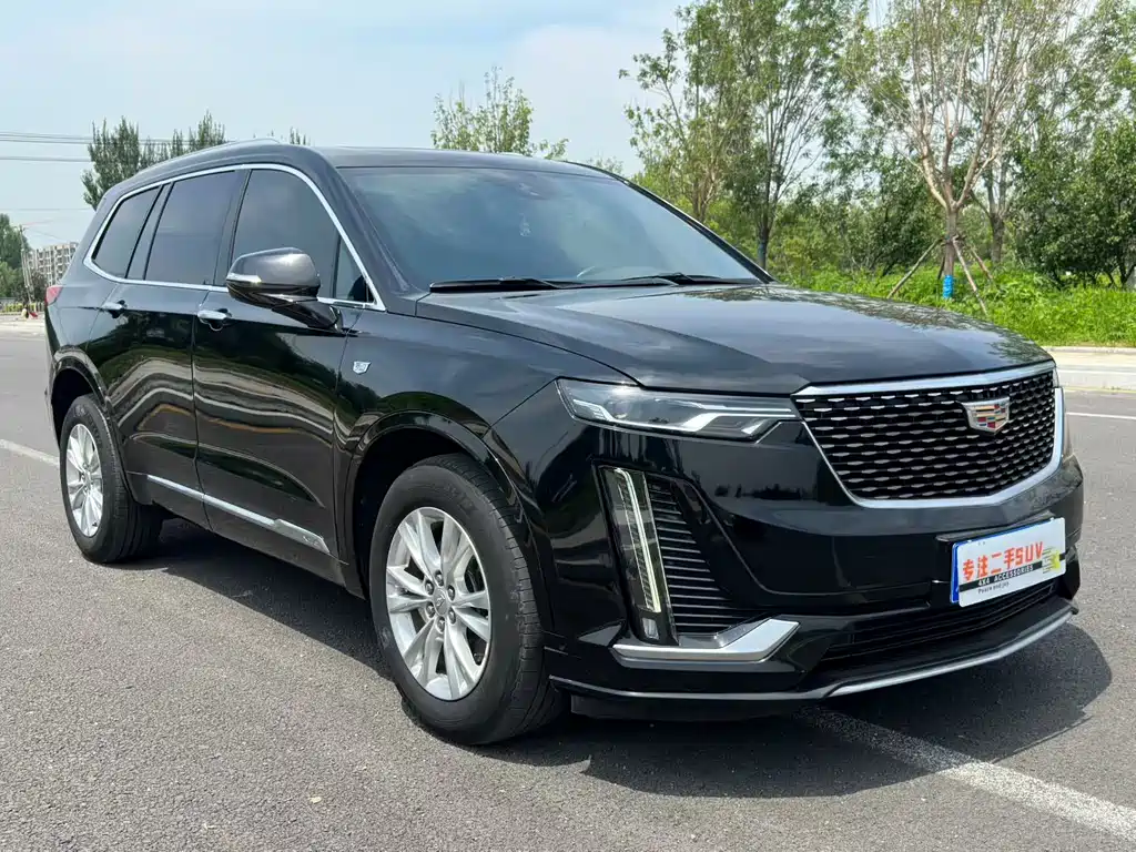 Cadillac XT6 2023 — фото 2
