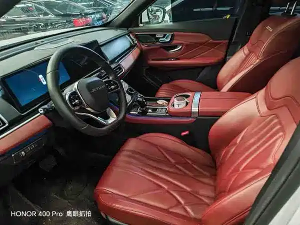Jetour X70 PLUS 2025