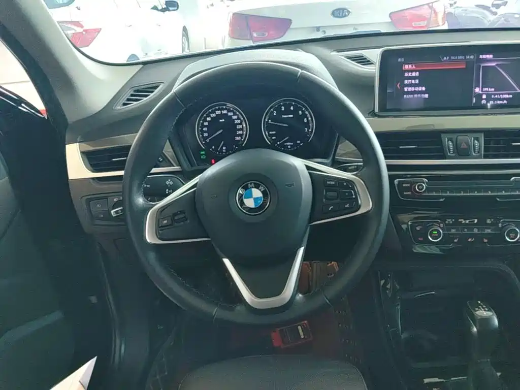 BMW X1 2019 — фото 11