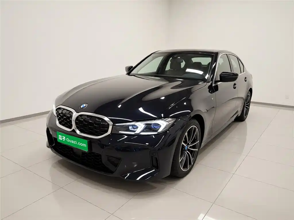 BMW 3 Series 2025 — фото 1