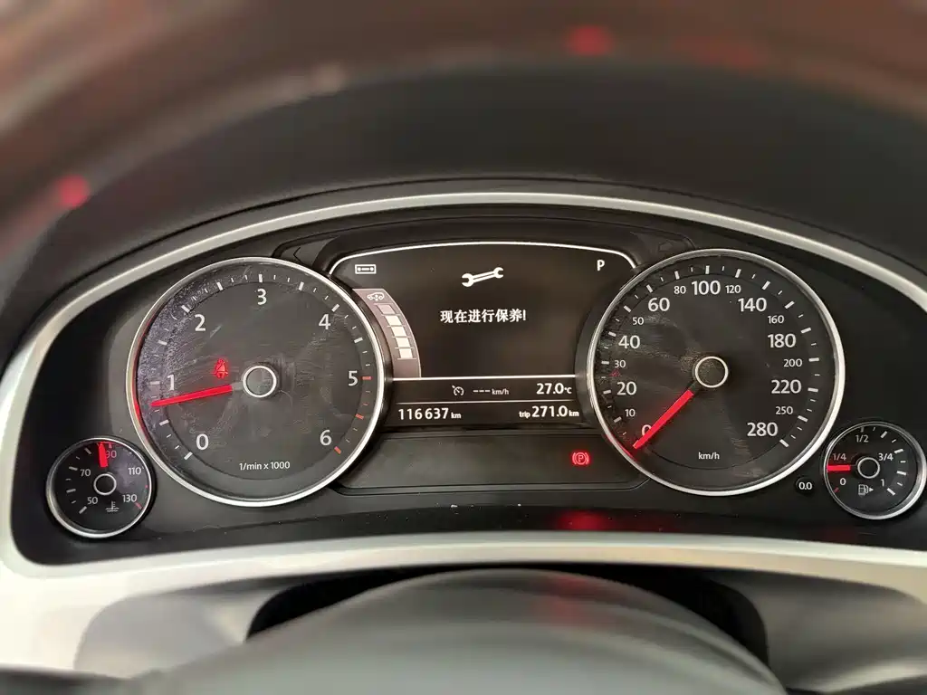 Volkswagen Touareg 2015 — фото 14