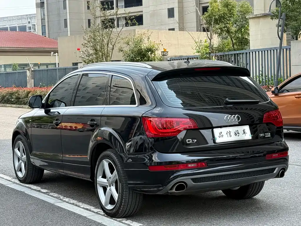 Audi Q7 2015 — фото 6