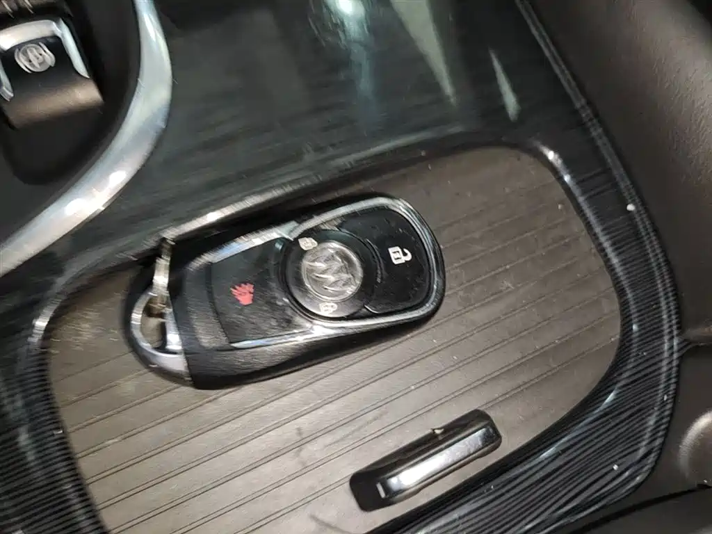 Buick Envision Plus 2015 — фото 9