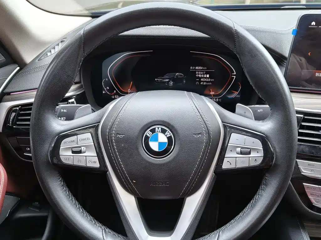 BMW 5 Series 2023 — фото 15