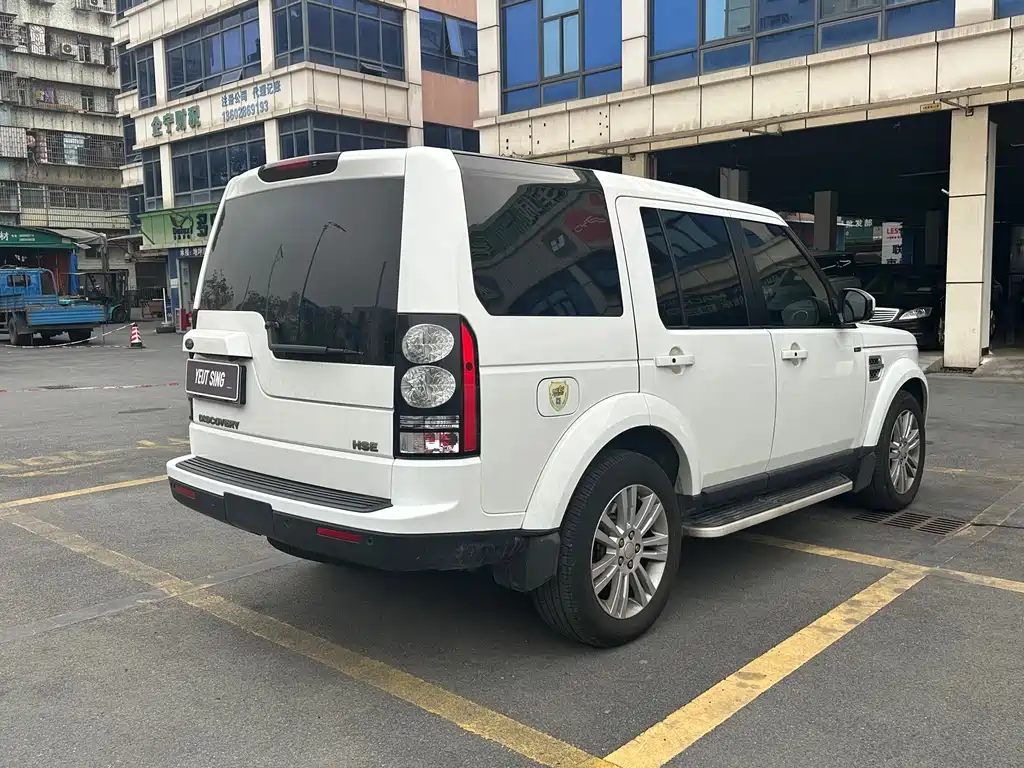 Land Rover Discovery 2014 — фото 15