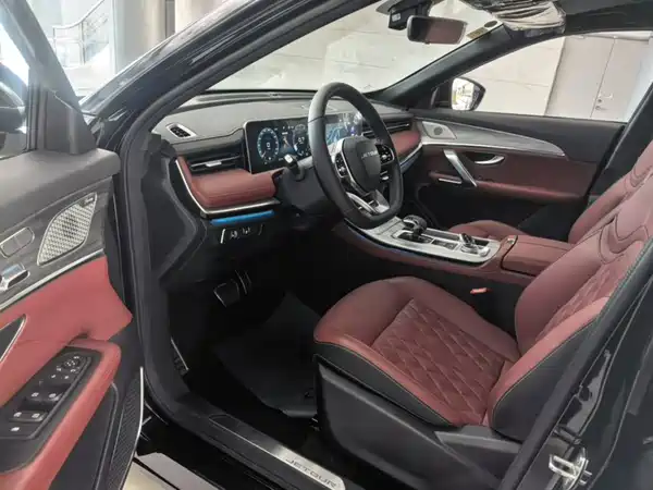 Jetour X70 PLUS 2023