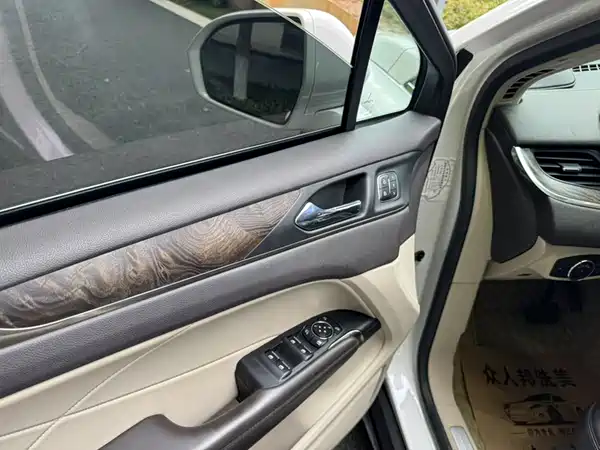 Lincoln MKC 2017
