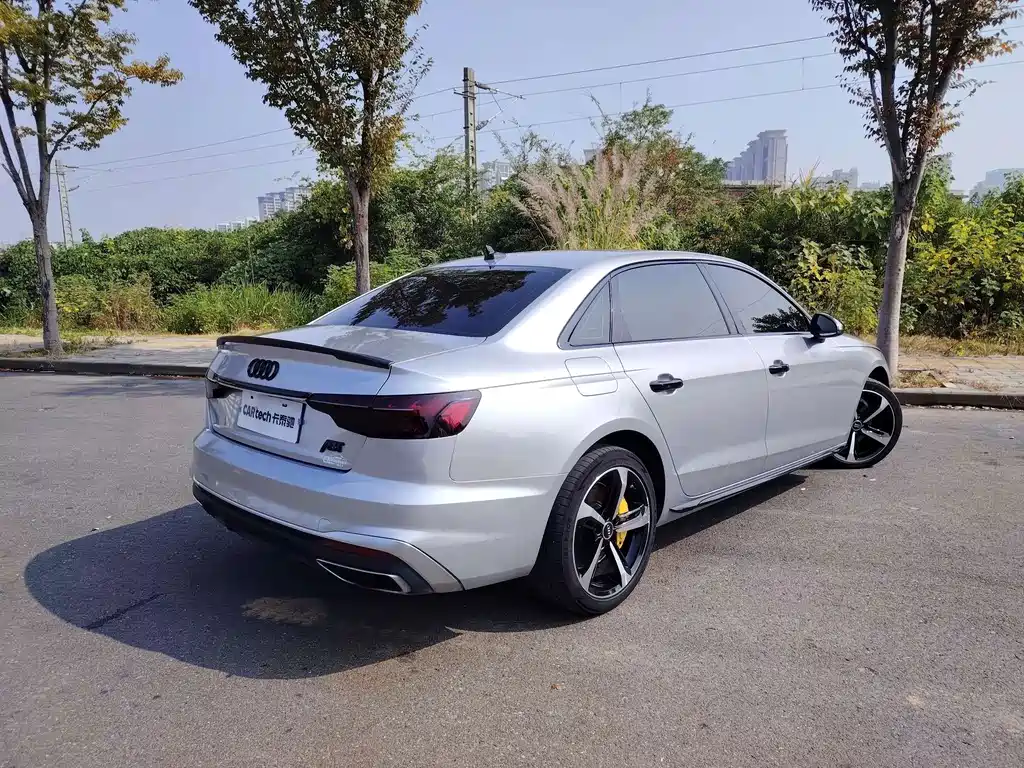 Audi A4L 2020