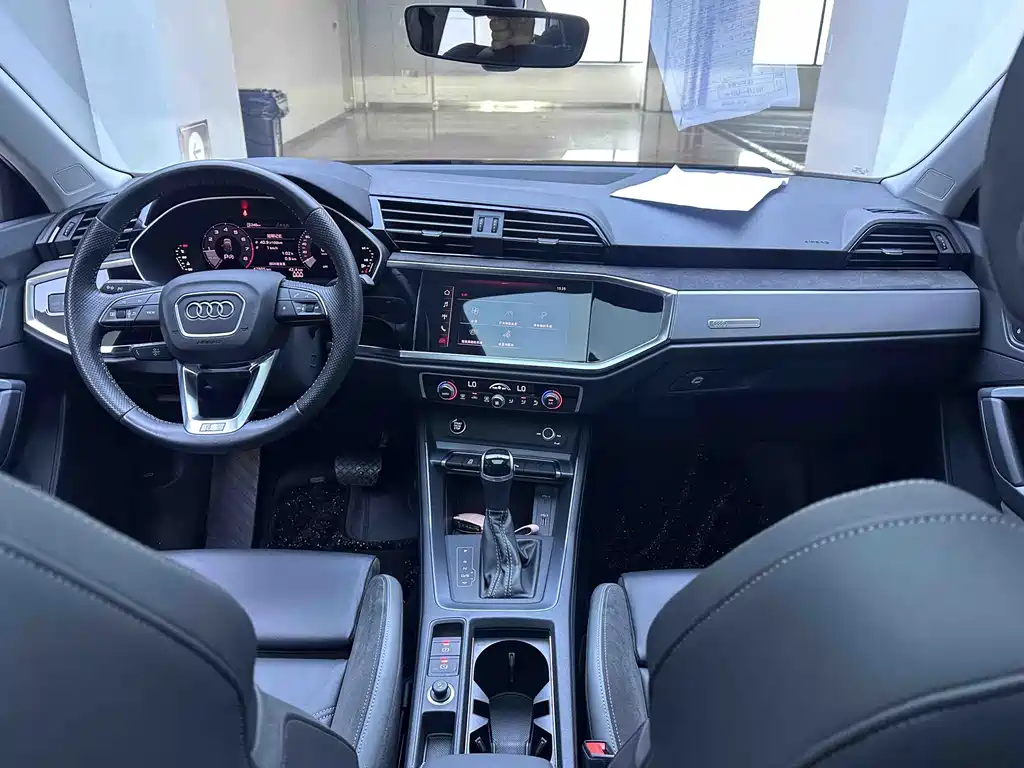 Audi Q3 Sportback 2021 — фото 15