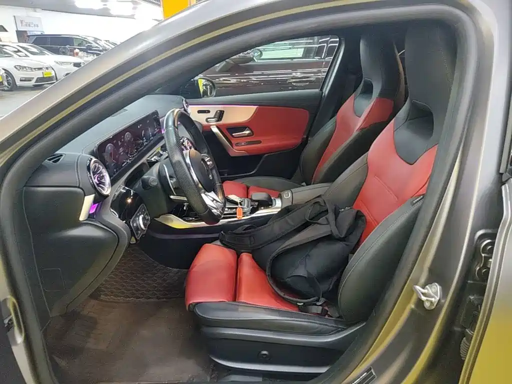 Mercedes-Benz A-Class AMG 2021 — фото 15