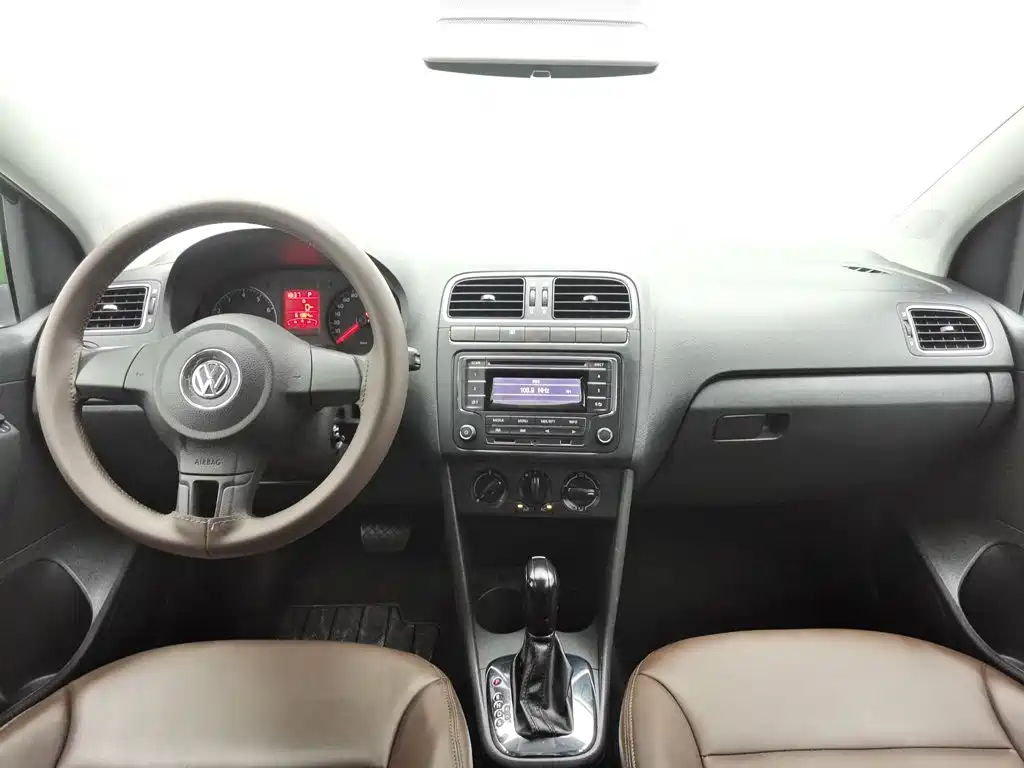 Volkswagen Polo 2014