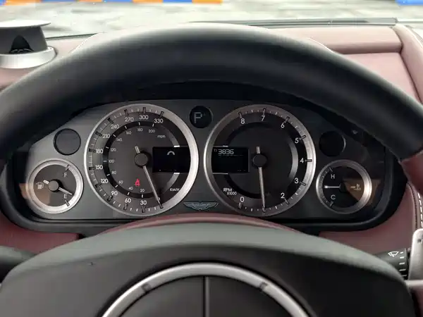 Aston Martin Rapide 2014