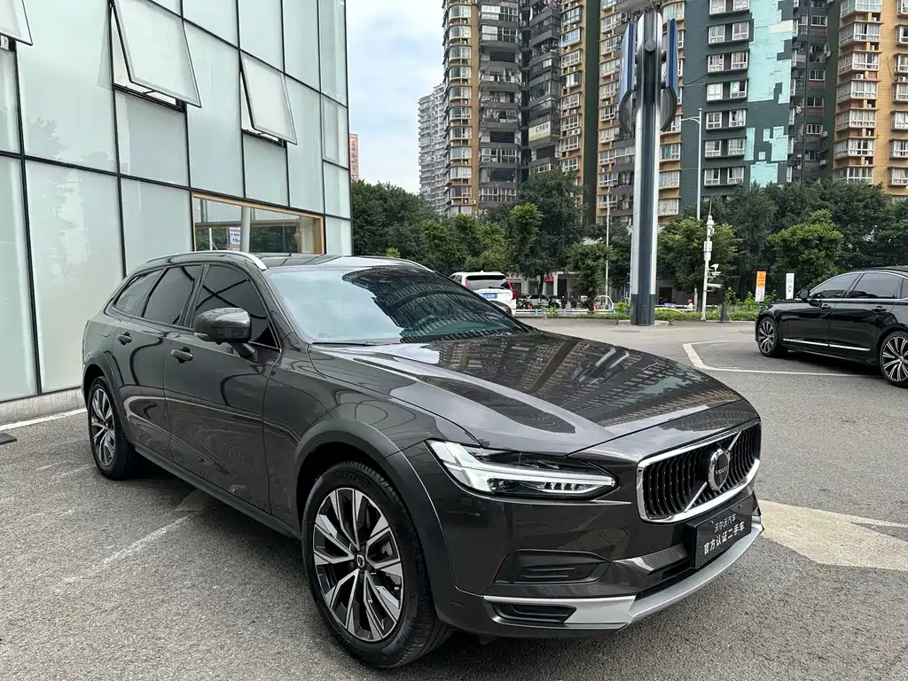 Volvo V90 2024 — фото 3