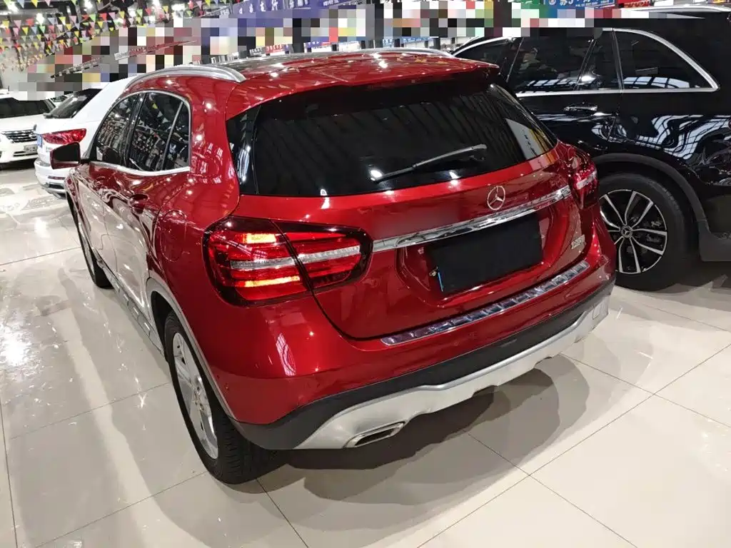 Mercedes-Benz GLA 2018 — фото 23