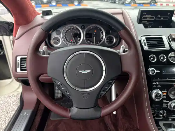 Aston Martin Rapide 2014