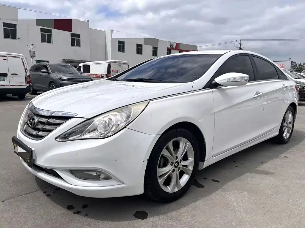 Hyundai Sonata 2013