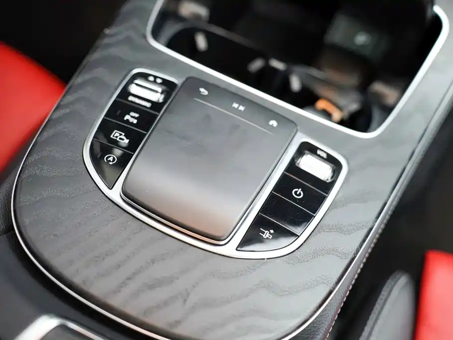 Mercedes-Benz E-Class 2023 — фото 9