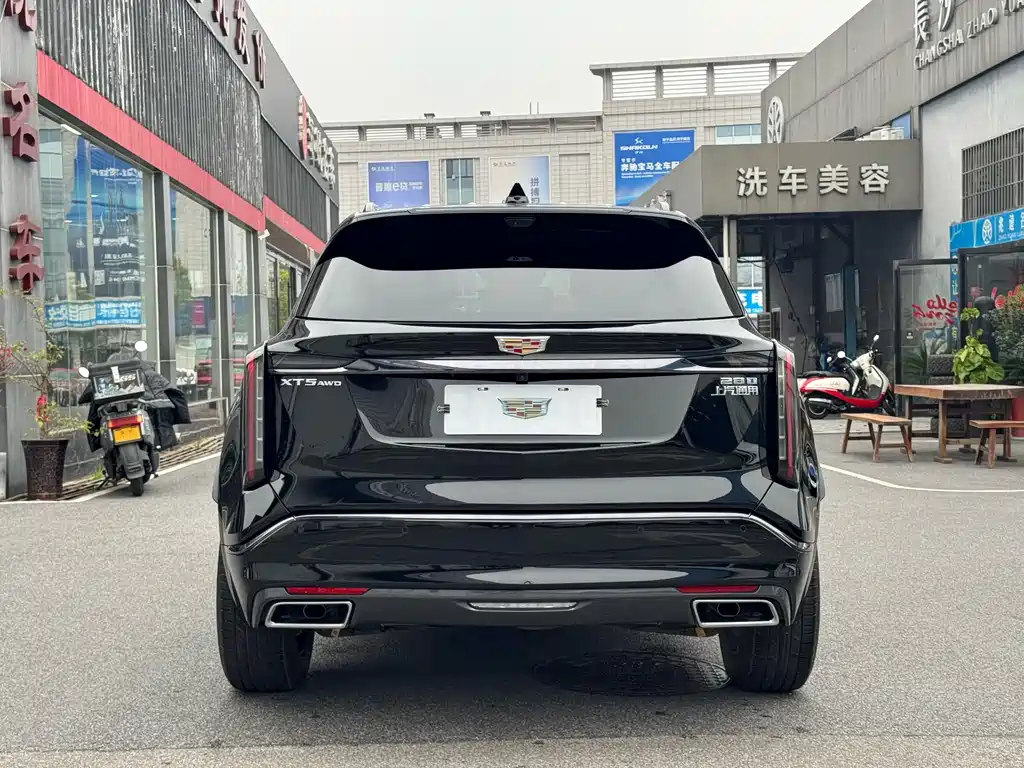 Cadillac XT5 2025 — фото 14