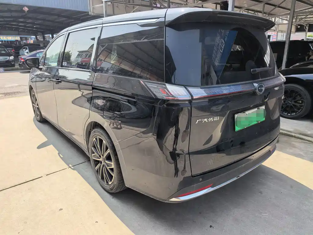 GAC Motor E8 PHEV 2024 — фото 13