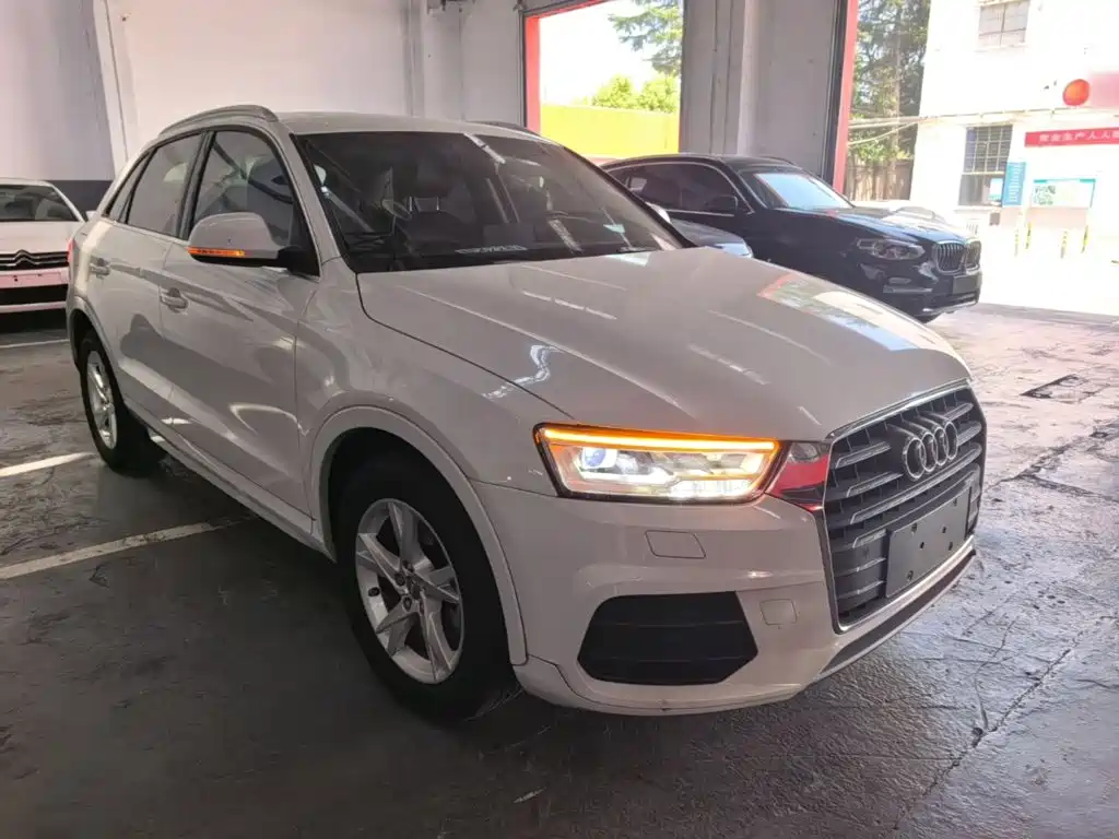 Audi Q3 2019 — фото 4
