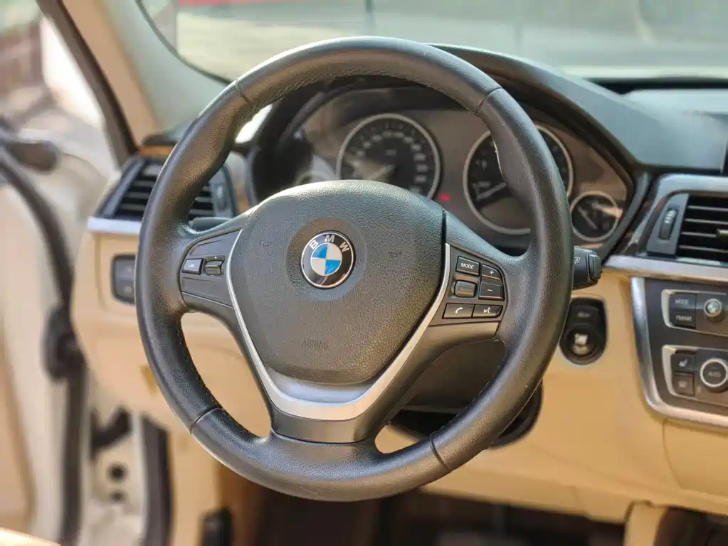 BMW 3 Series 2013 — фото 10