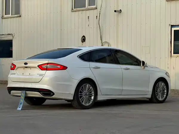 Ford Mondeo 2014