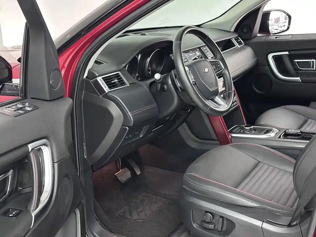 Land Rover Discovery Sport 2019 — фото 11
