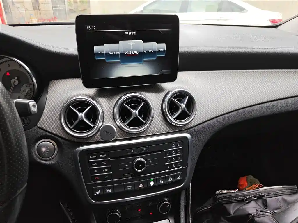 Mercedes-Benz GLA 2017 — фото 13
