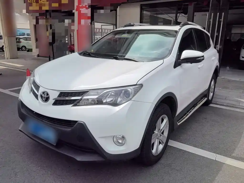 Toyota RAV4 2014 — фото 2