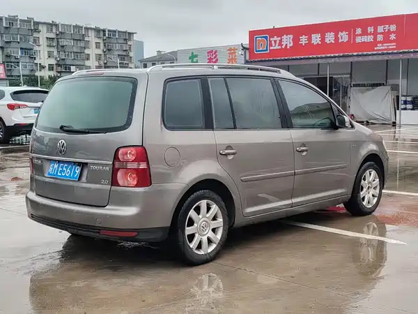 Volkswagen Touran 2010
