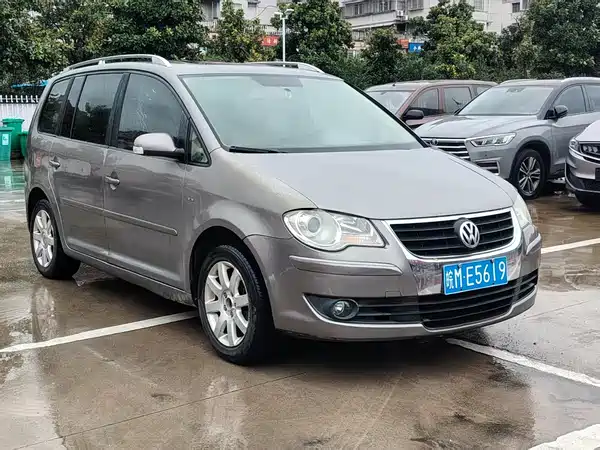Volkswagen Touran 2010