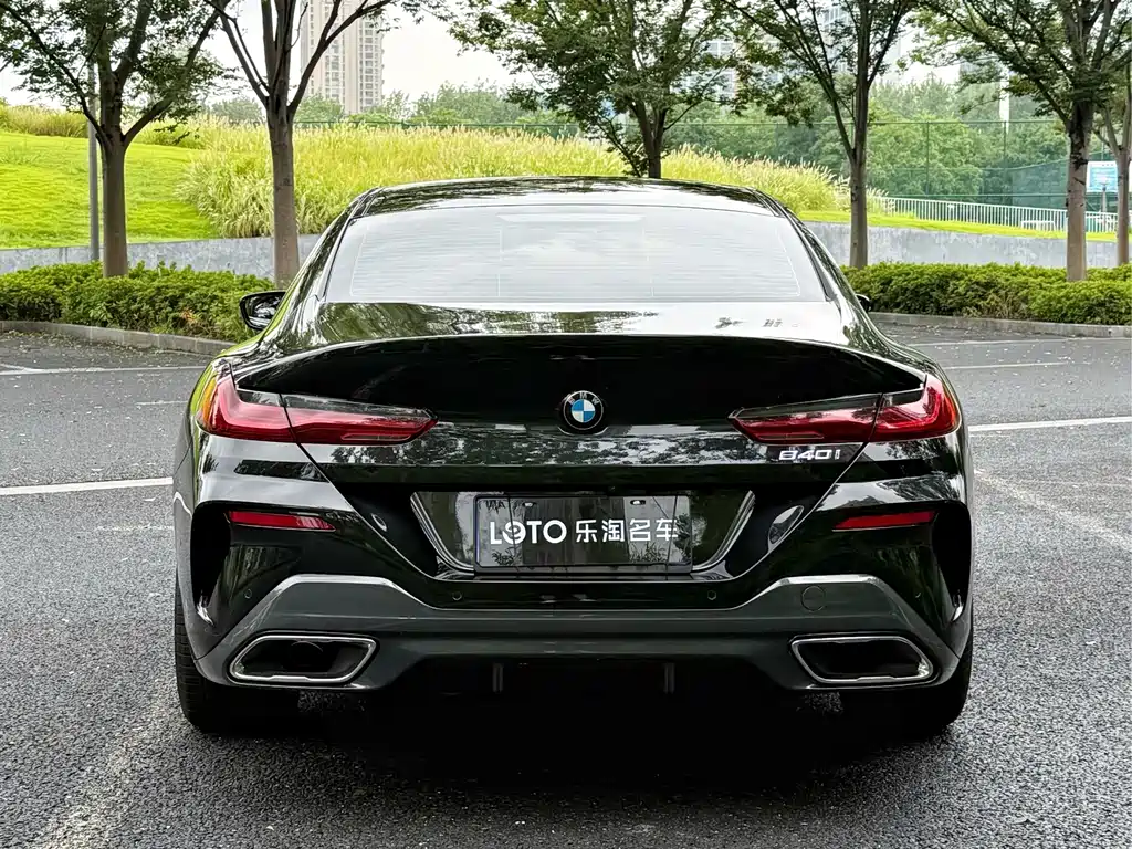 BMW 8 Series 2023 — фото 4