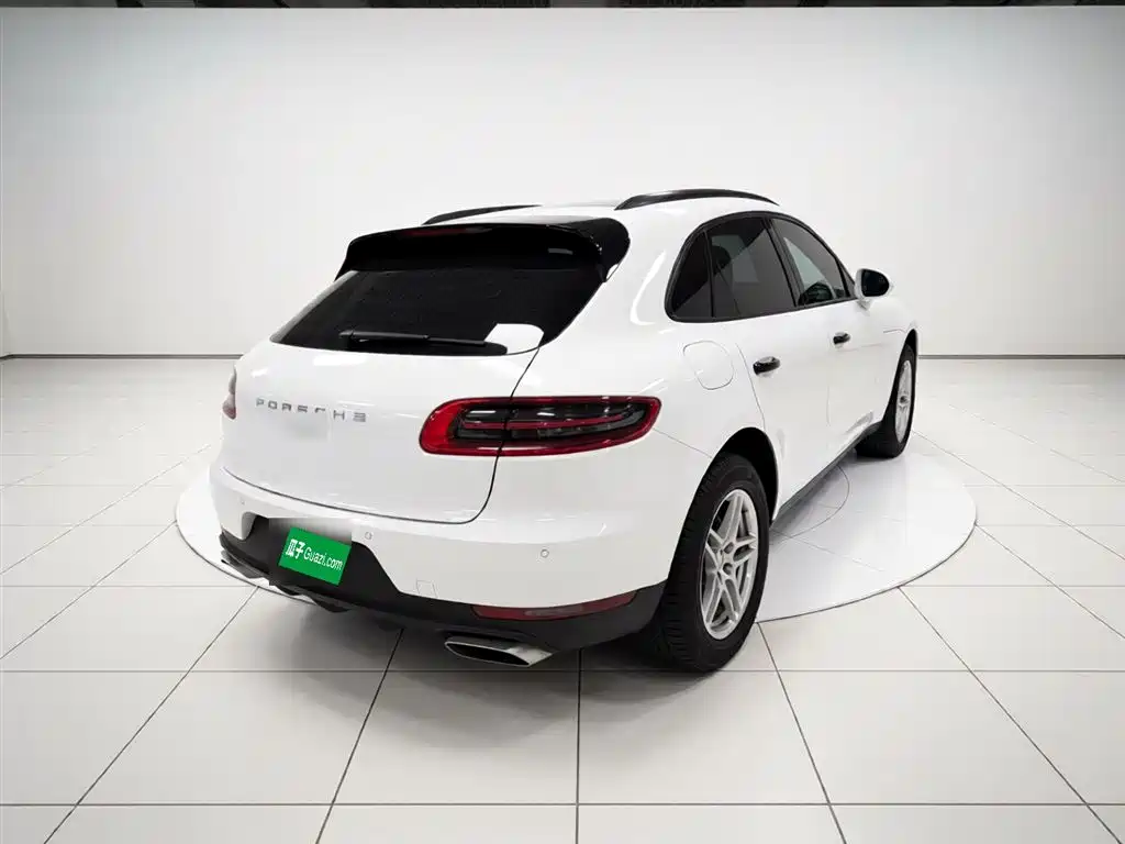 Porsche Macan 2017 — фото 7