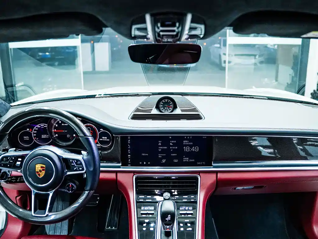 Porsche Panamera 2017 — фото 11